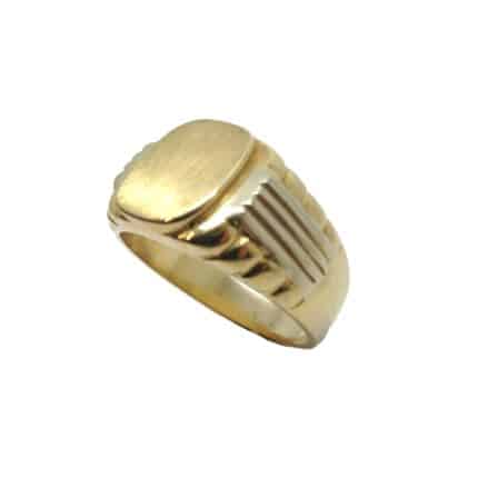 Sello de oro rayas caballero Joyería Juan Luis Larráyoz Pamplona anillo para chico sello de oro para hombre sortija tipo sello caballero comprar