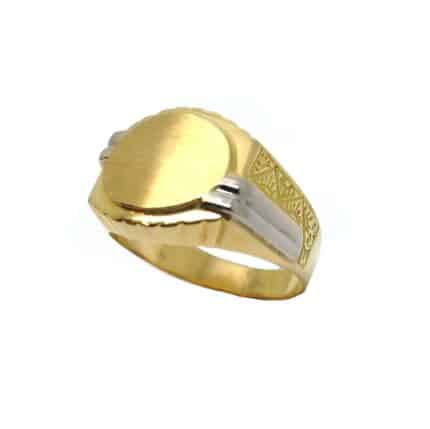 Sello de oro bicolor grabado caballero Joyería Juan Luis Larráyoz Pamplona anillo para chico sello de oro para hombre sortija tipo sello caballero comprar