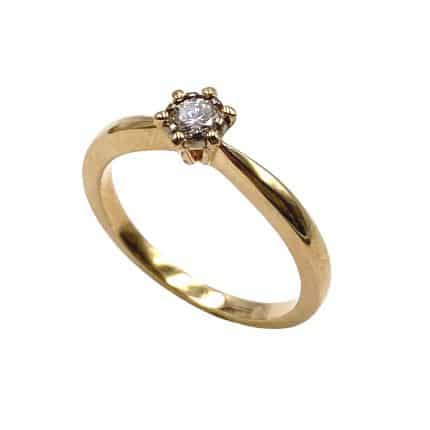 Sortija de oro y diamante Solitario 0,14k comprar anillos sortijas de compromiso en pamplona joyería juan luis larráyoz